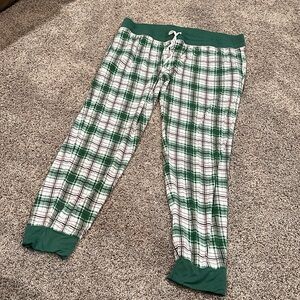 Little Sleepies plaid Christmas pajama bottoms. Size XL.